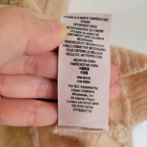 Free People Tabbard Pullover Long Sleeve Wool Knit Sweater Tan Cream Size XS - Picture 13 of 14